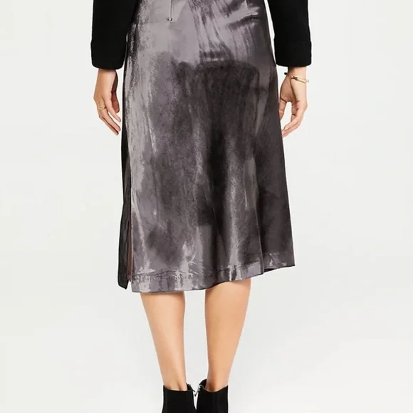 Ann Taylor Petite Velvet Pull On Bias Skirt 553687 - Picture 2 of 7